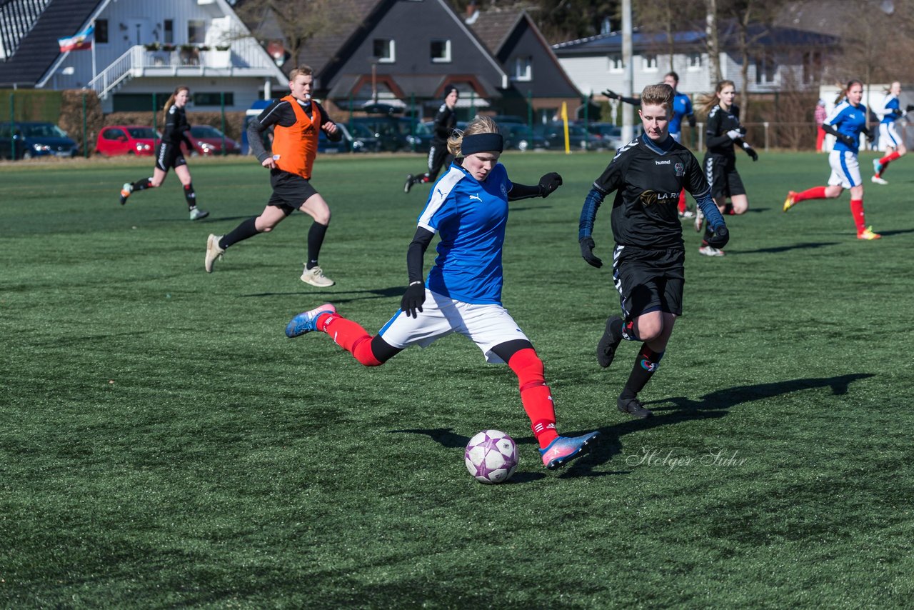 Bild 420 - B-Juniorinnen Halbfinale SVHU - Holstein Kiel : Ergebnis: 3:0